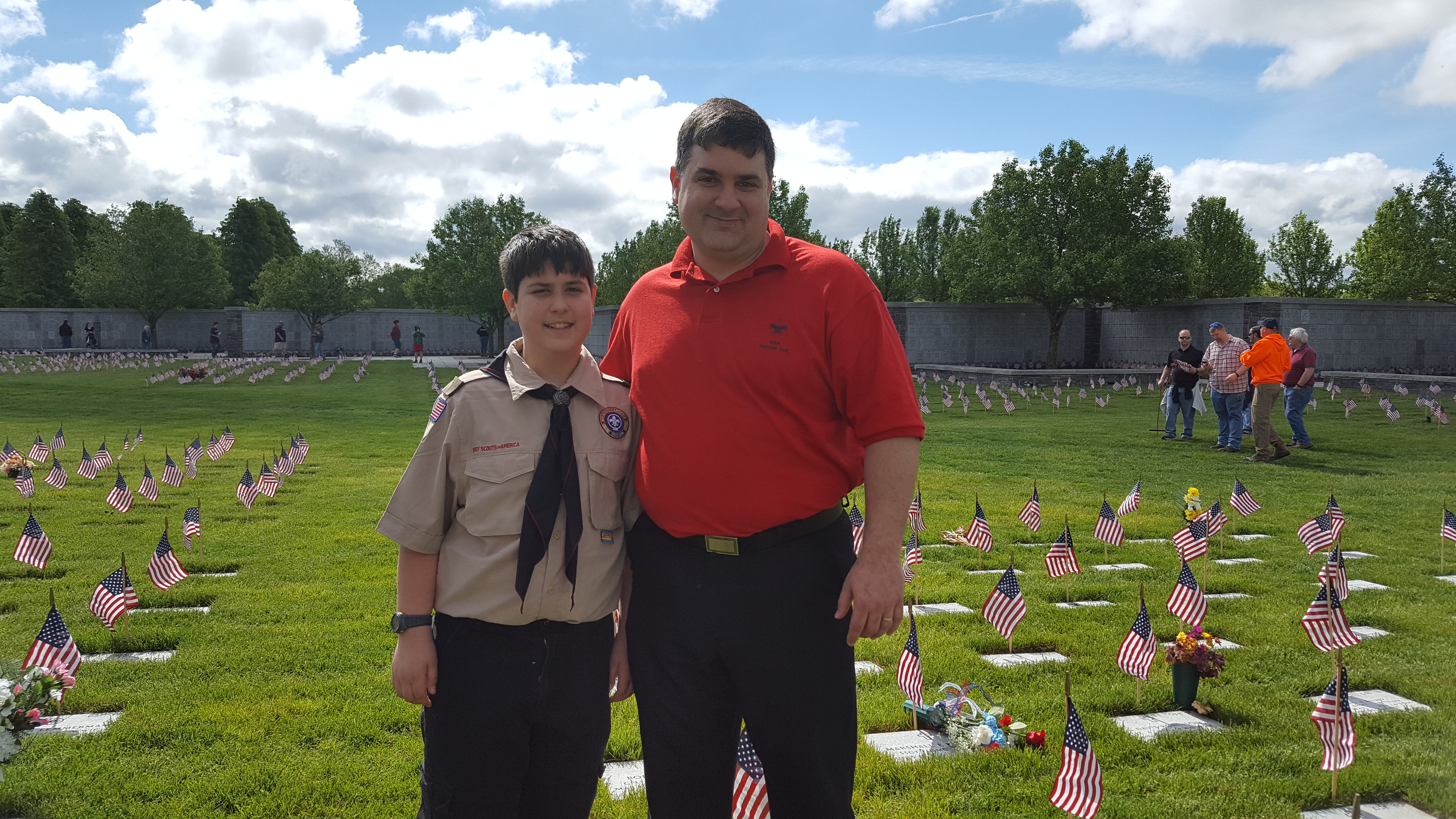 Todd Hess and his son at the Saratoga National Cemetery 