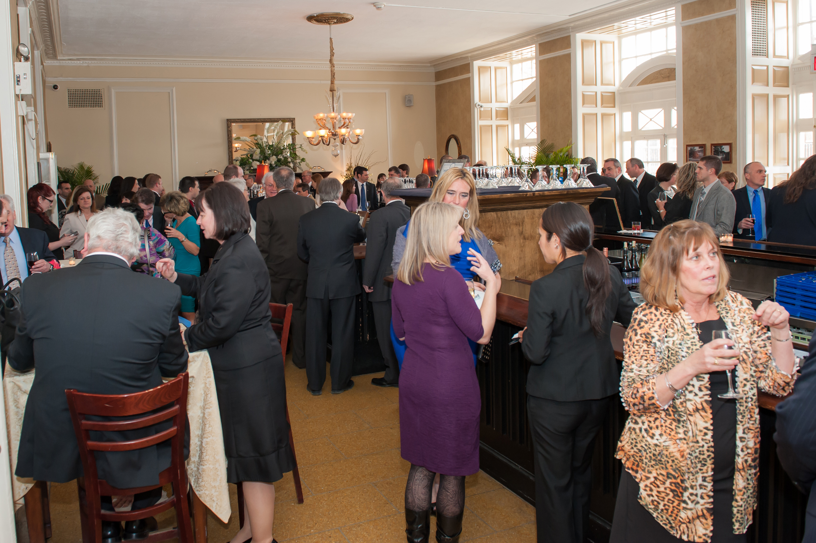 Mingling at the 2014 Annual Dinner – Southern Saratoga Chamber